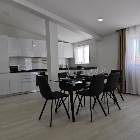 אלבופיירה Alojamento King'S Village מראה חיצוני תמונה